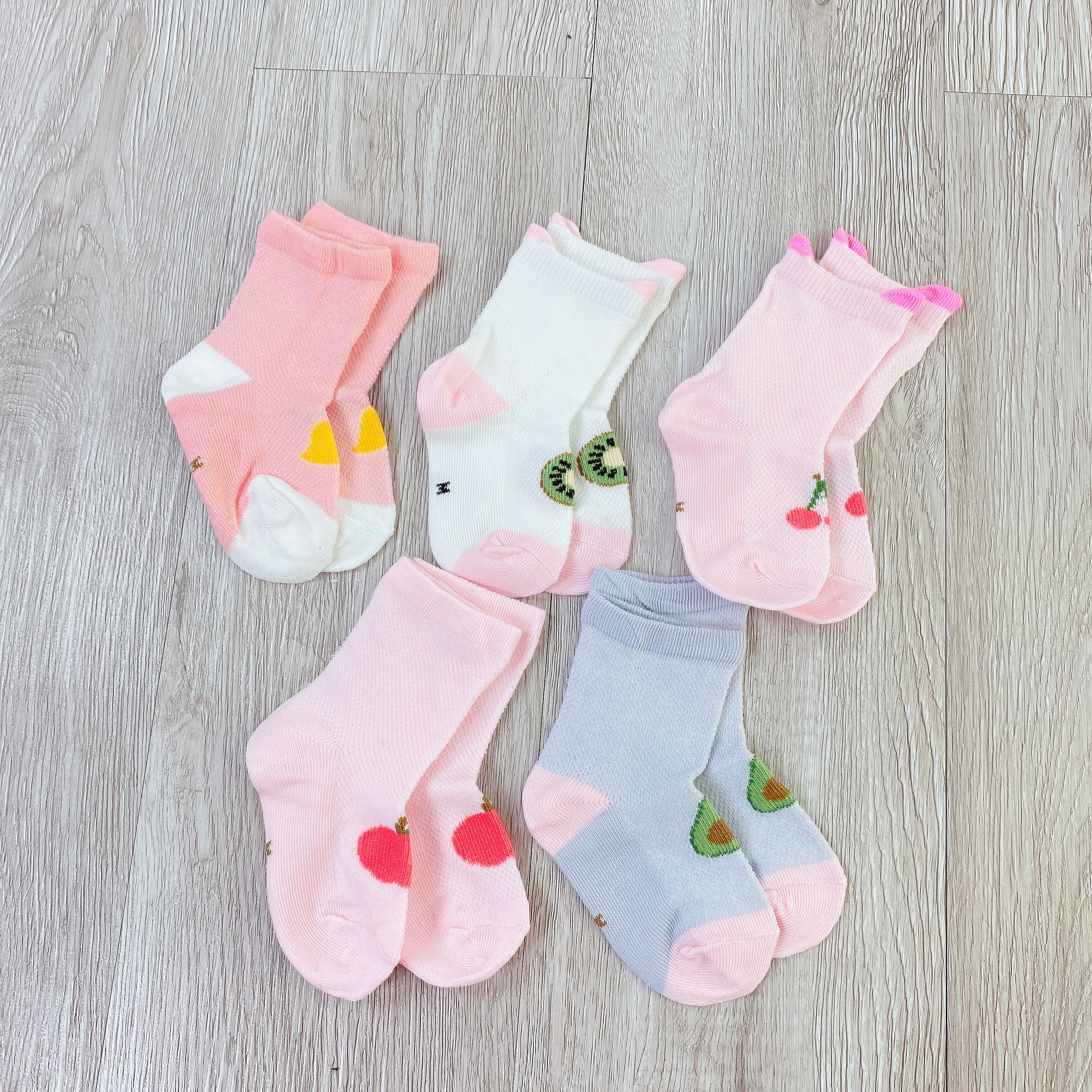 Túi 5 đôi tất lưới cao cổ cho bé hình gấu T03