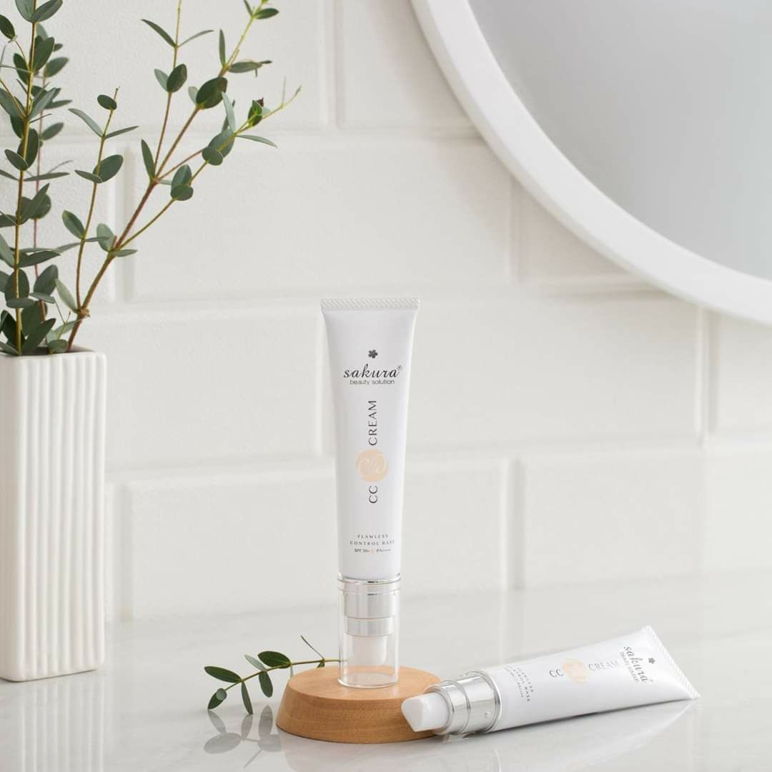 KEM CHE PHỦ SAKURA (SAKURA CC CREAM FLAWLESS CONTROL BASE)
