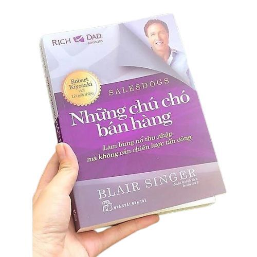 Sách - Những Chú Chó Bán Hàng