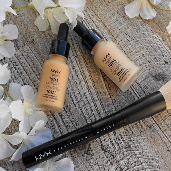[HCM]KEM NỀN NYX TOTAL CONTROL DROP FOUNDATION TCDF14