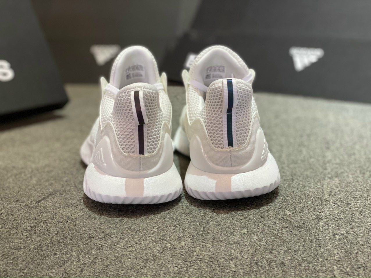 [ 𝙎𝘼𝙇𝙀 𝙃𝙊𝙏 ] Giày Thể Thao Nữ Adidas Alphabounce Beyond