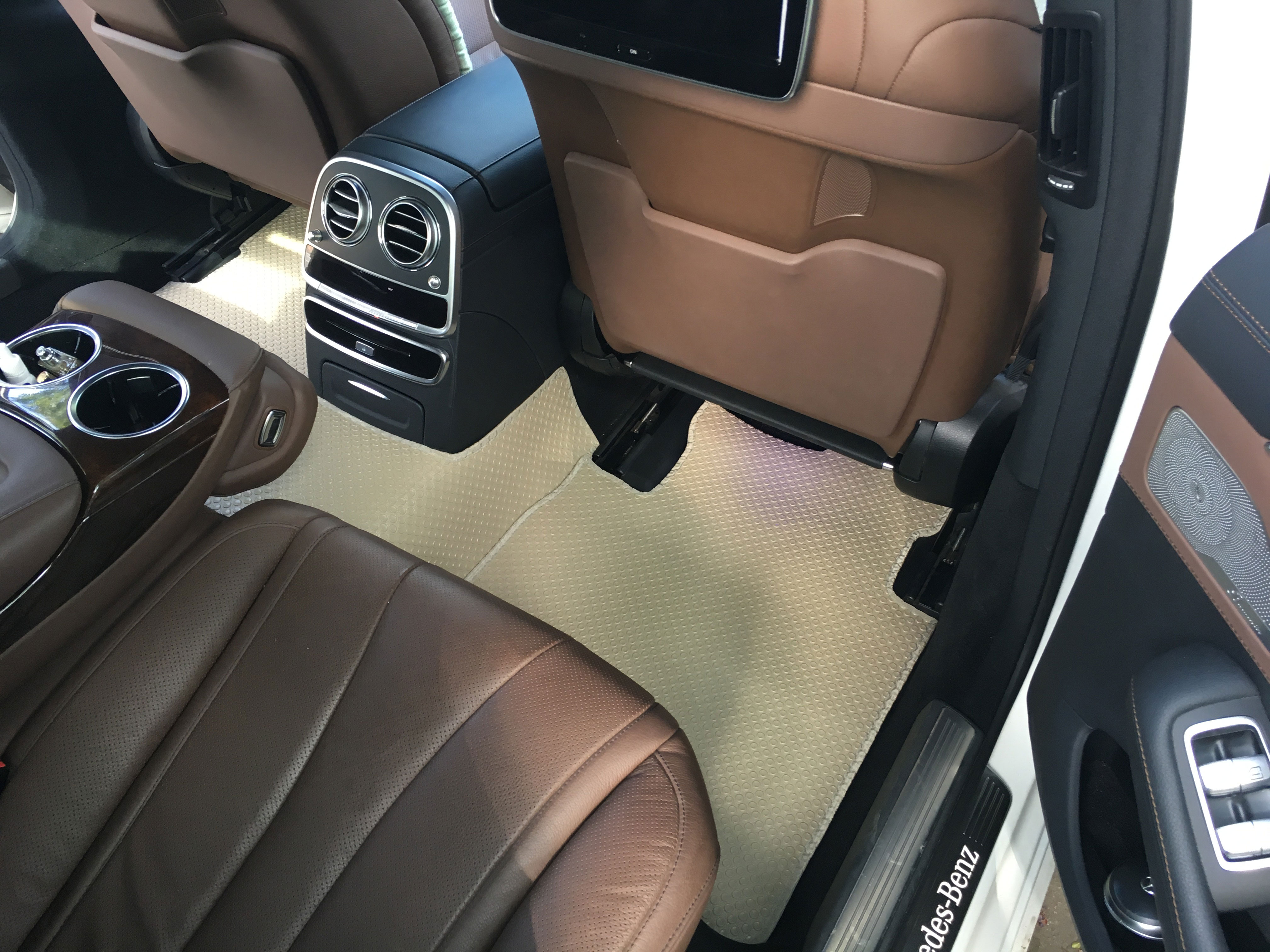 Thảm lót sàn ô tô KATA master xe Mercedes S-Class W222 (2014-2022) - hàng chính hãng không mùi, khít sàn, dễ vệ sinh
