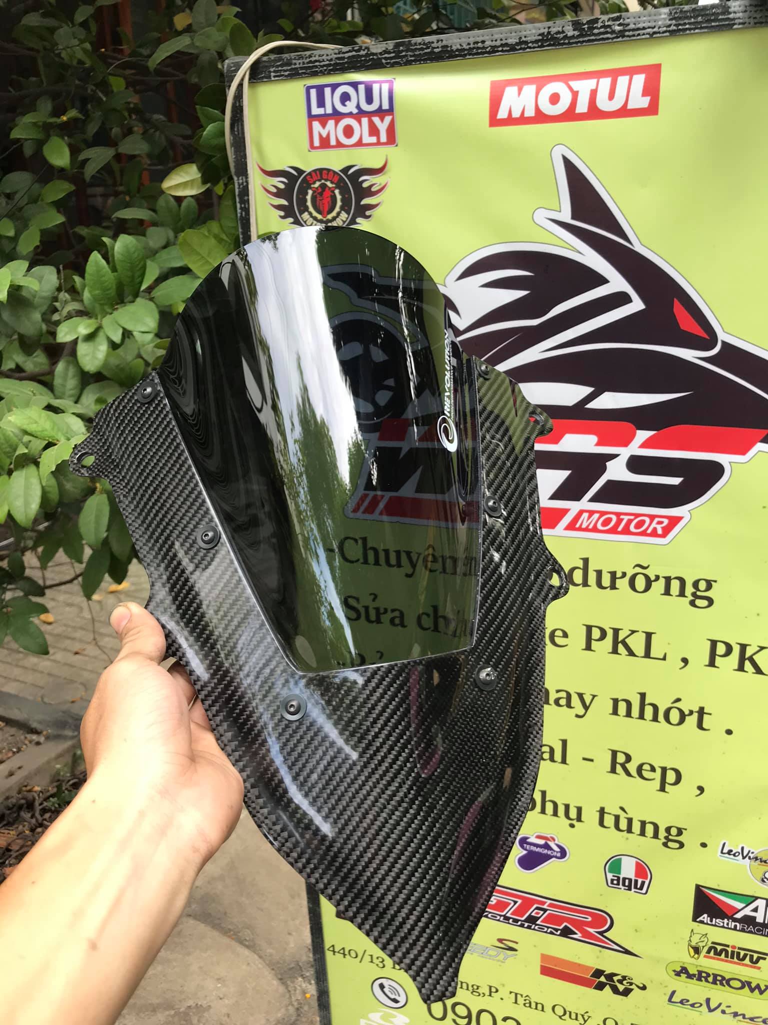 [HCM]KÍNH CHẮN GIÓ REVOLUTION XE CBR650R