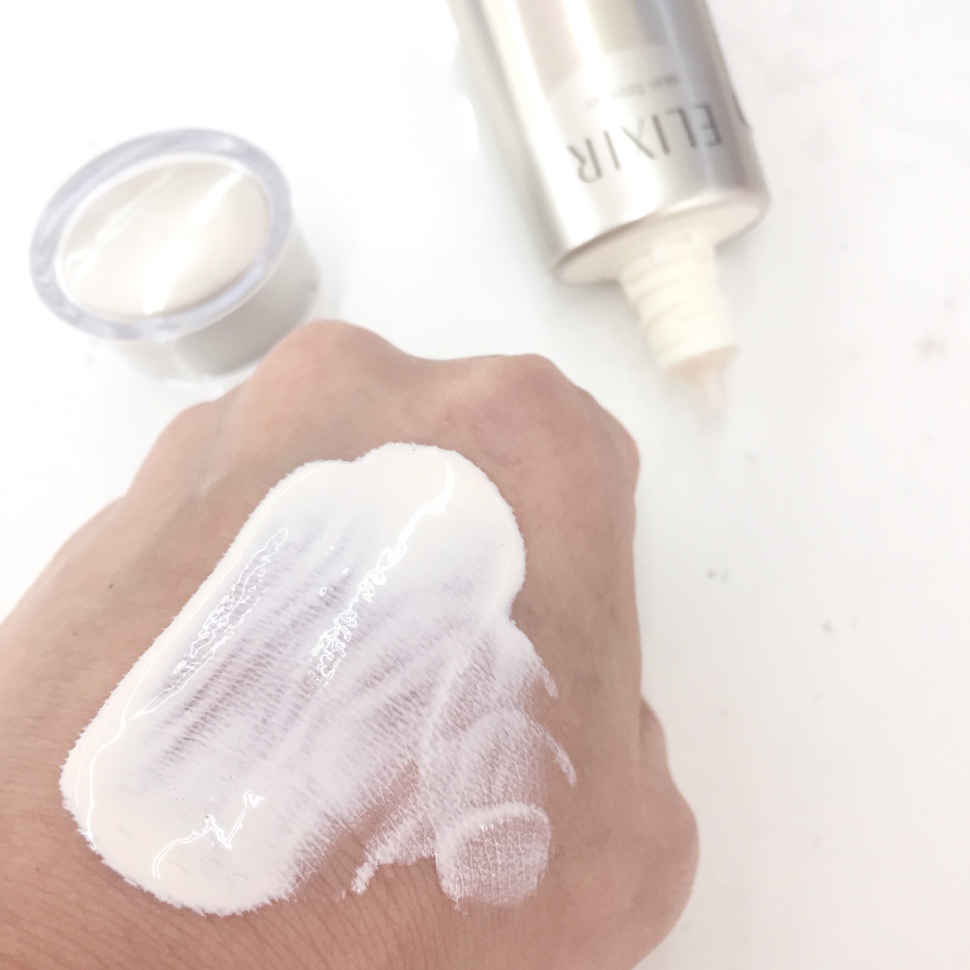 KEM CHỐNG NẮNG ELIXIR SKIN FINISHER 30ML SPF50+ PA++++