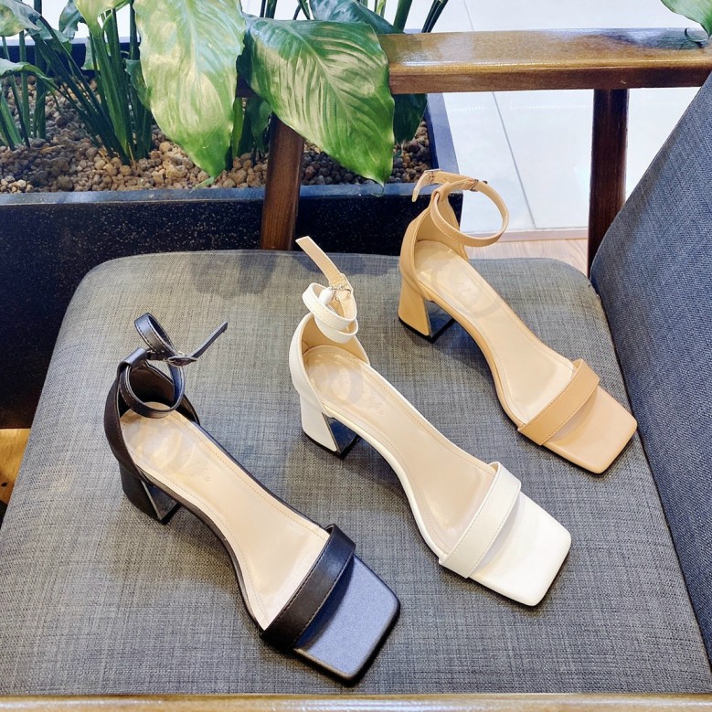 SANDAL NỮ GÓT VUÔNG TRÁNG GƯƠNG giá rẻ