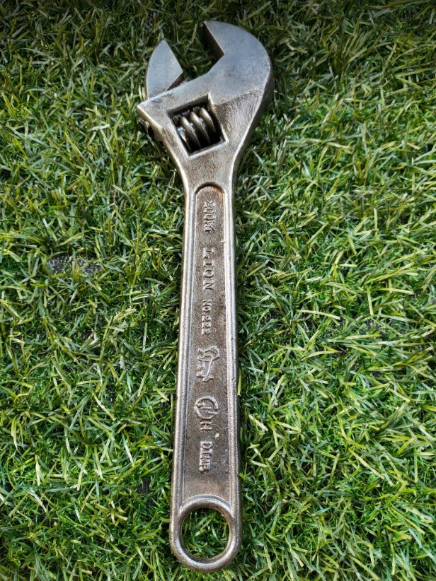Mỏ lết 8"/200mm hàng Nhật bãi