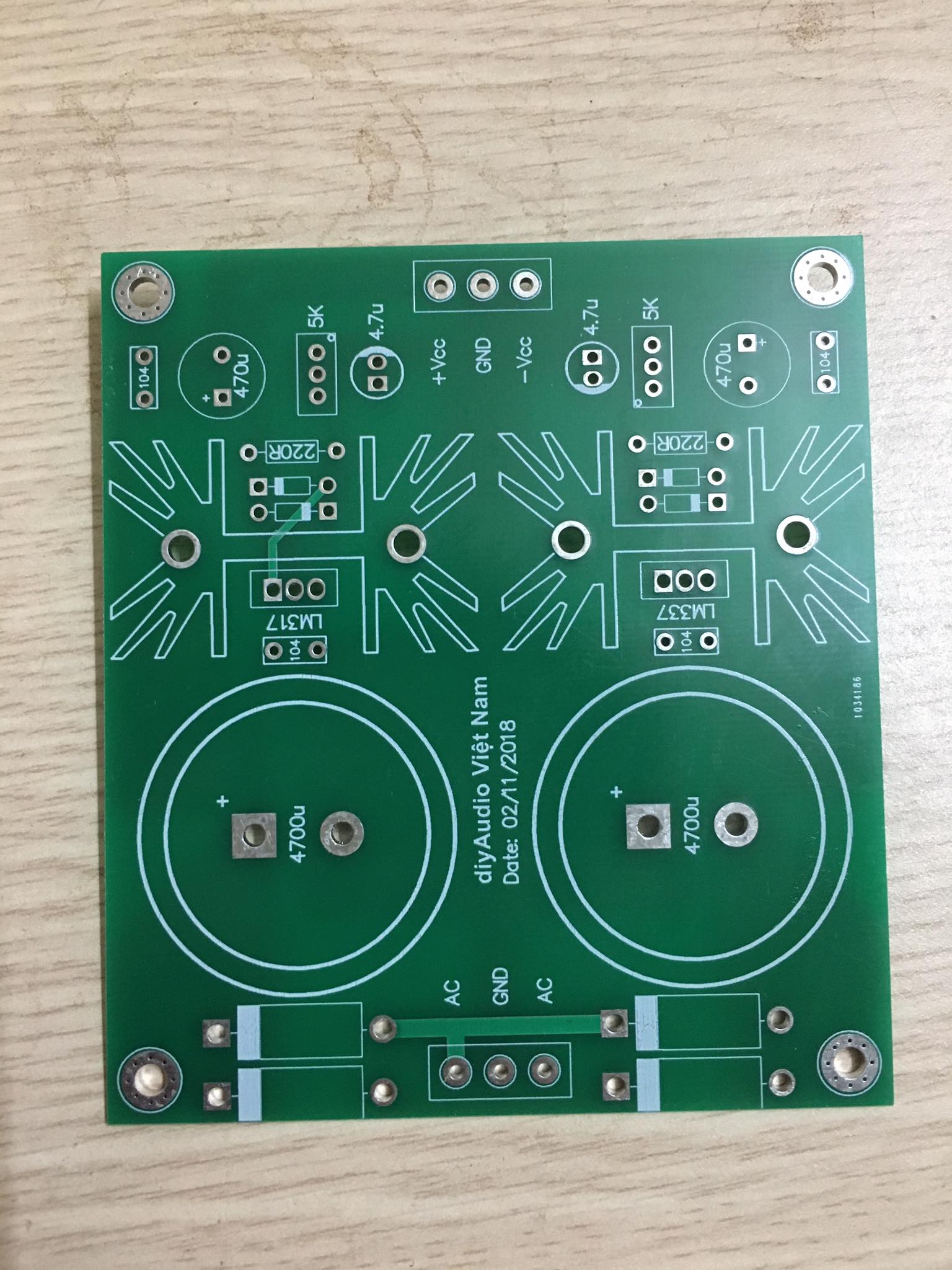 Mạch ổn áp đối xứng LM317/337 (giá 150K/3PCB)