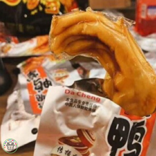 Chân vịt cay Dacheng gói 40g màu đỏ