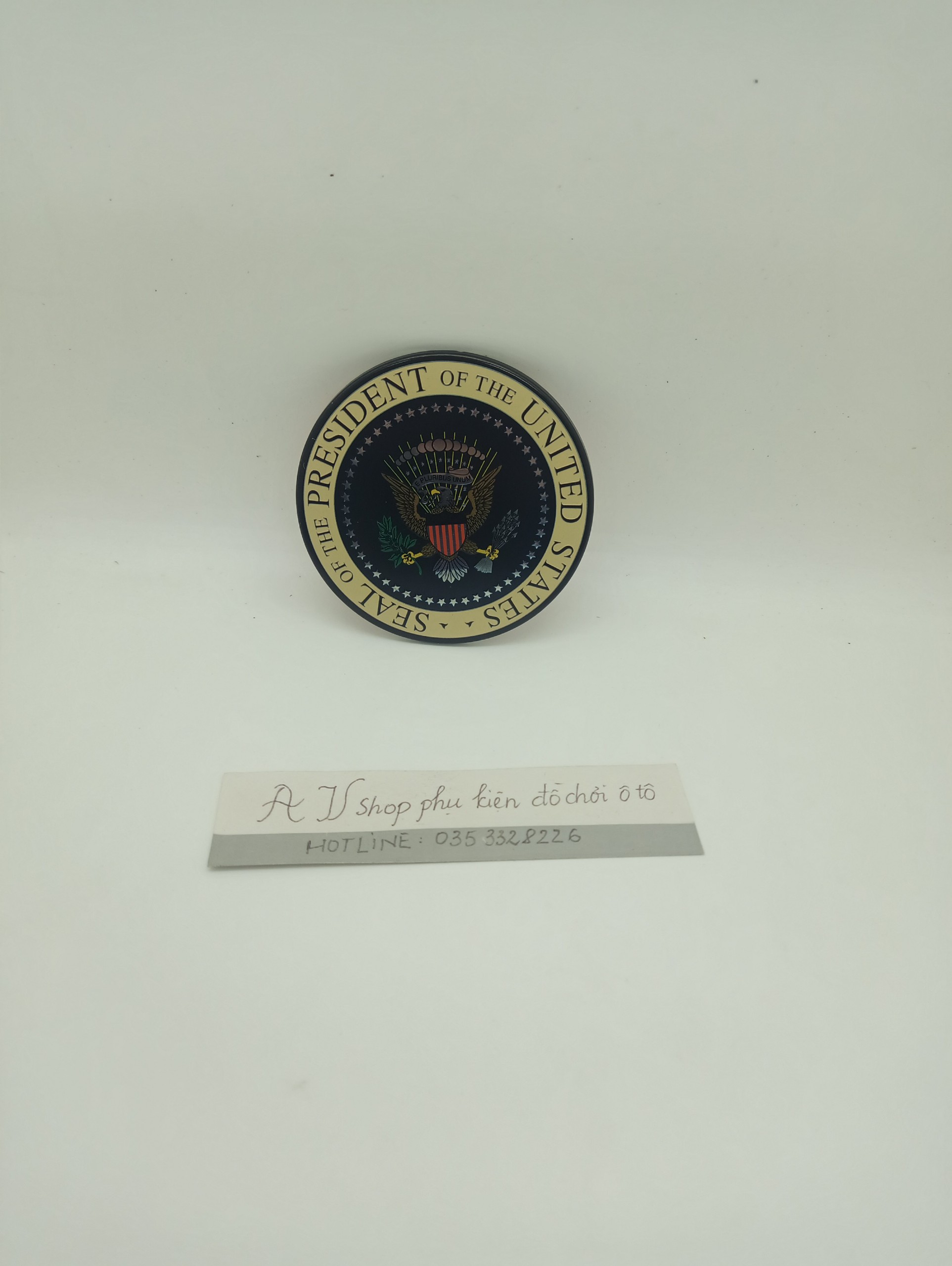 miếng dán 3D trang trí xe logo PRESIDENT