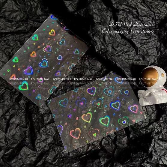 Sticker Trái Tim Dạ Quang Lấp Lánh Phát Sáng Trang Trí Móng Đẹp