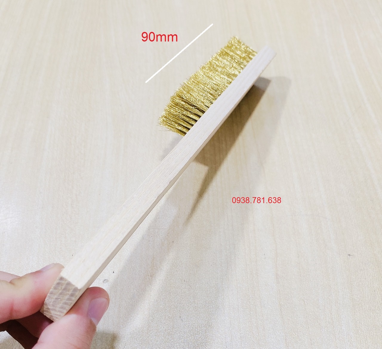 Bàn Chải Cán Gỗ Sợi Cước Đồng 71620