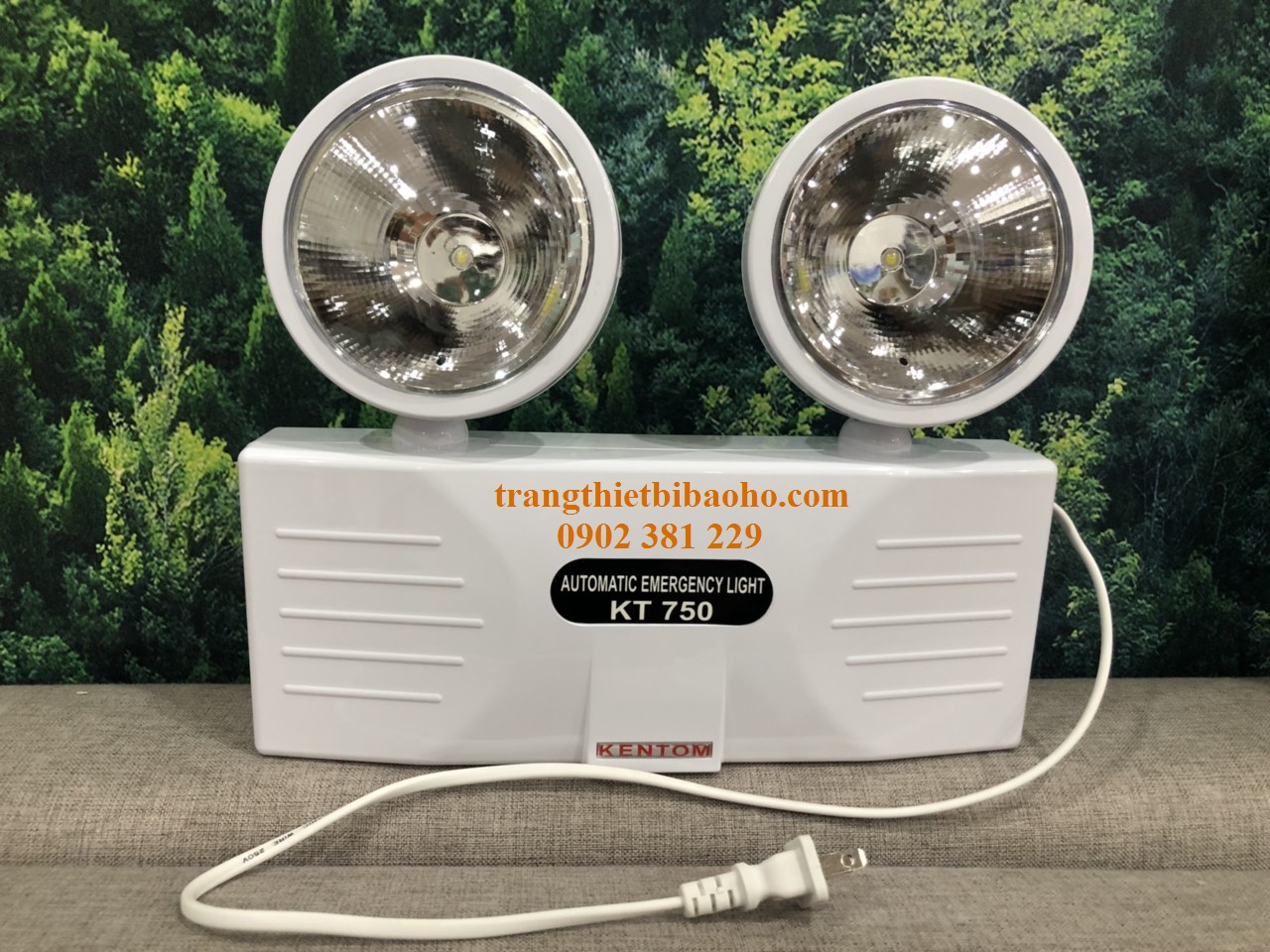 Đèn sạc chiếu sáng khẩn cấp Kentom KT750 - hình thật