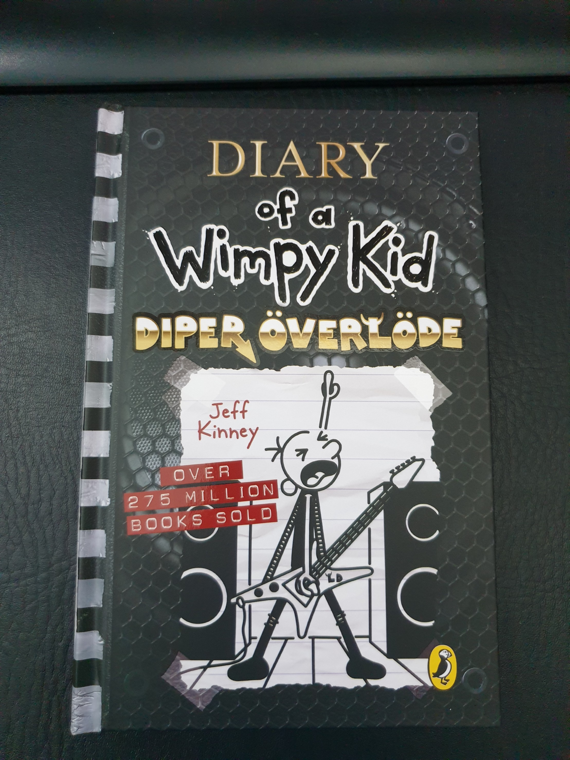 Sách Ngoại văn: Diary Of A Wimpy Kid: Diper Överlöde (Book 17)