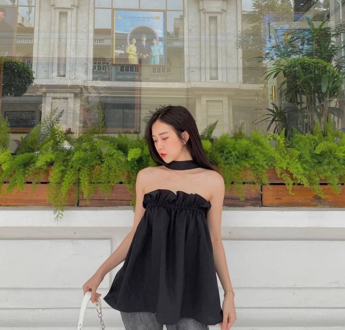 Áo Khoen Tròn Hở Lưng Dây Cổ Chocker (ĐEN)