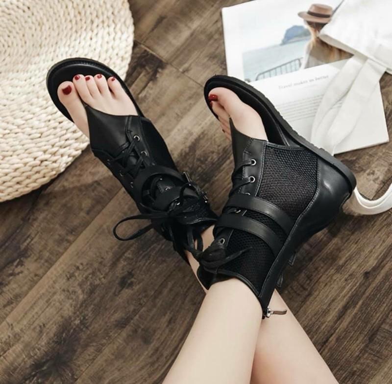 [HCM]Giày boots Nữ xỏ ngón 2 khóa đế độn cổ lửng (B01)