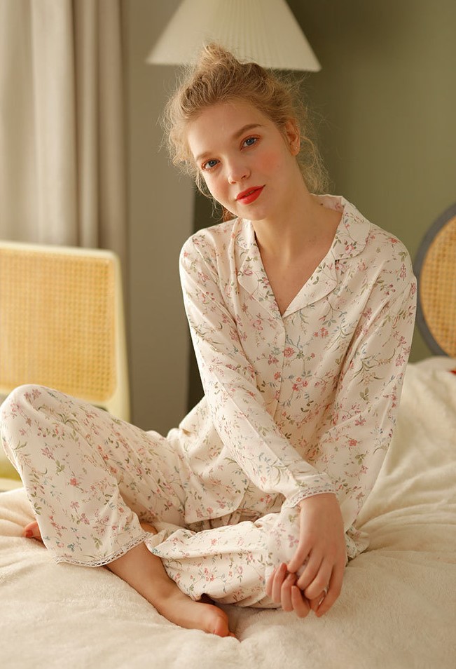 Bộ Pyjama Hoa Tay Dài Vải Lụa Đồ Ngủ Mặc Nhà After Bath PJ044