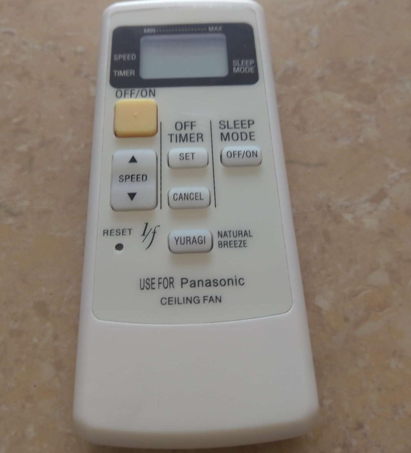Điều khiển quạt trần Panasonic 5 cánh