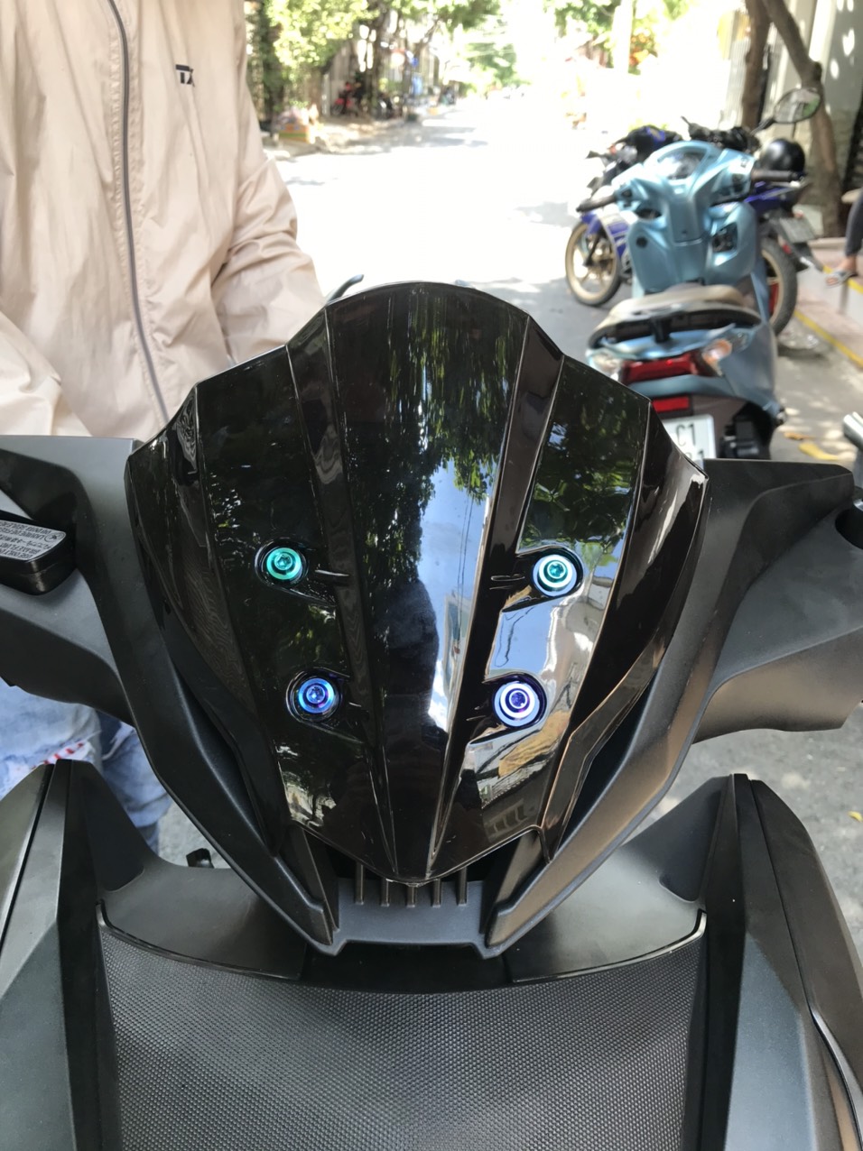 [HCM]ỐP ĐẦU CHO HONDA WINNER X V6