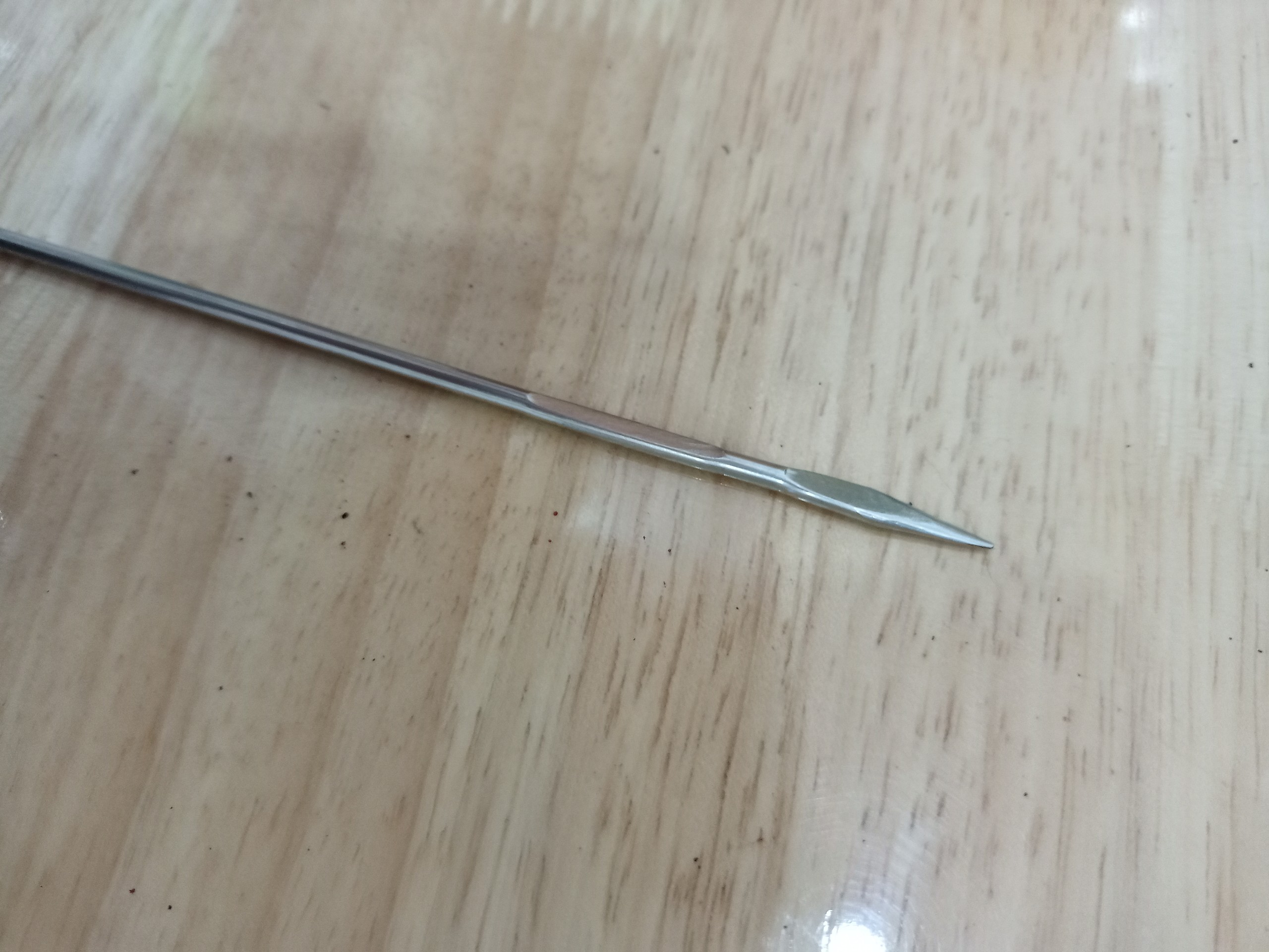 Cây lấy khóe móng chân mũi tên