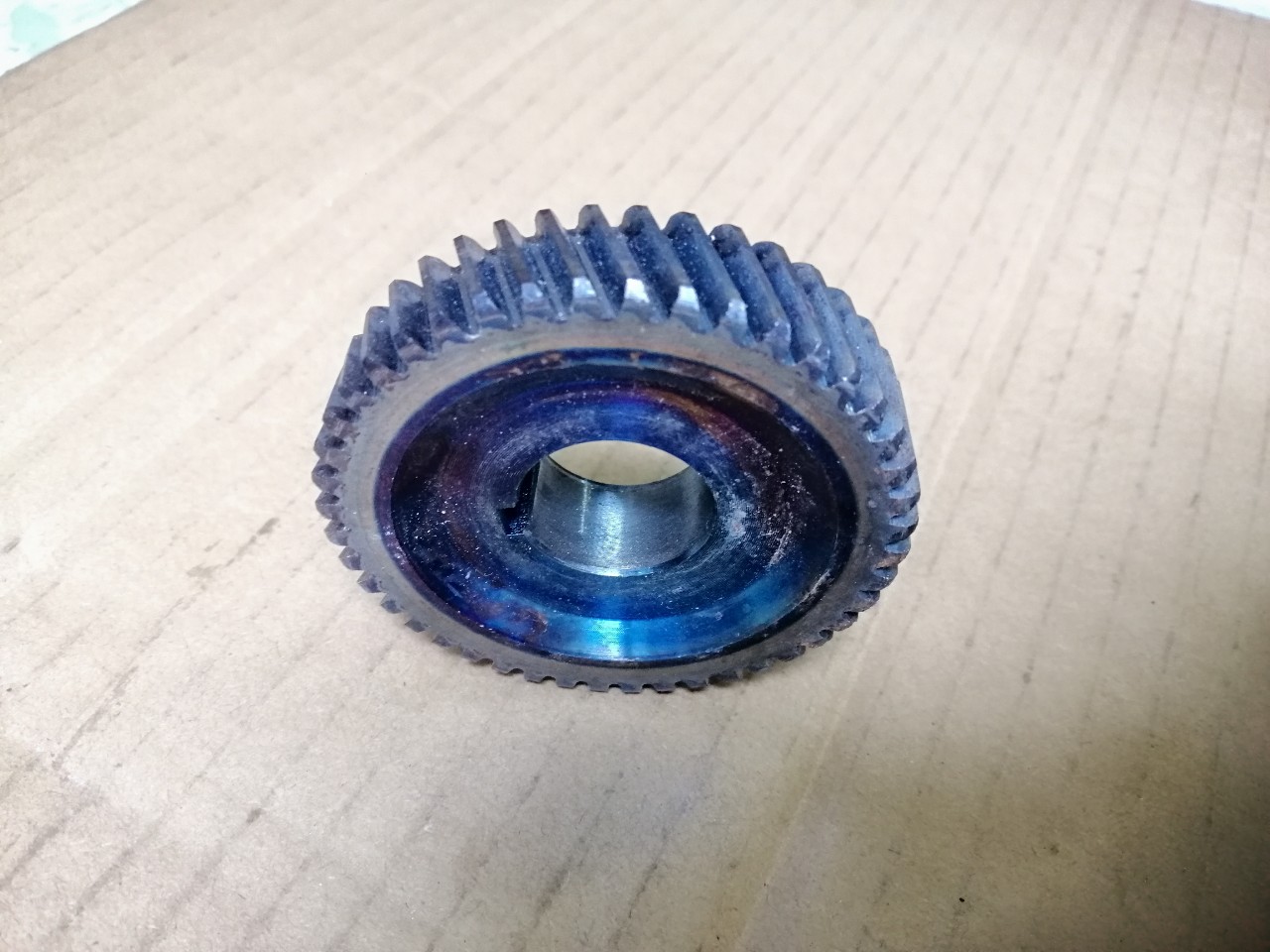 Nhông bánh răng máy cắt sắt feg 936 eg936