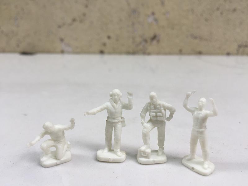 [HCM]MÔ HÌNH Nhân vật Phi đội sân bay mặt đất 1:72