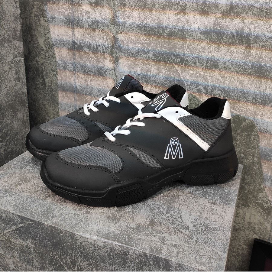 Giày sneaker nam MĐ G406 đế đen