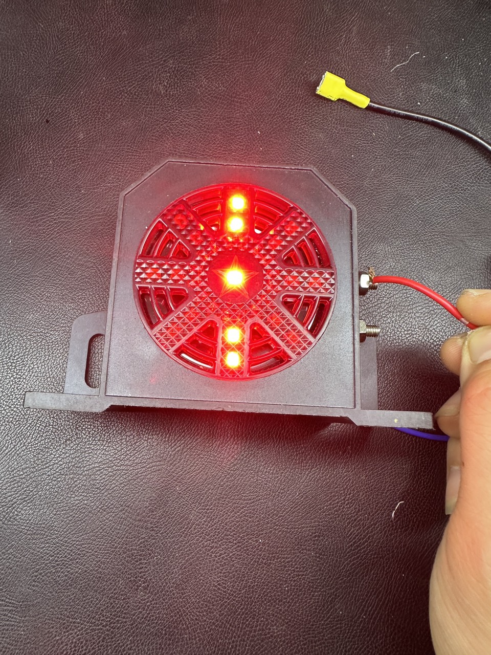 Còi lùi basuri 12v 24v