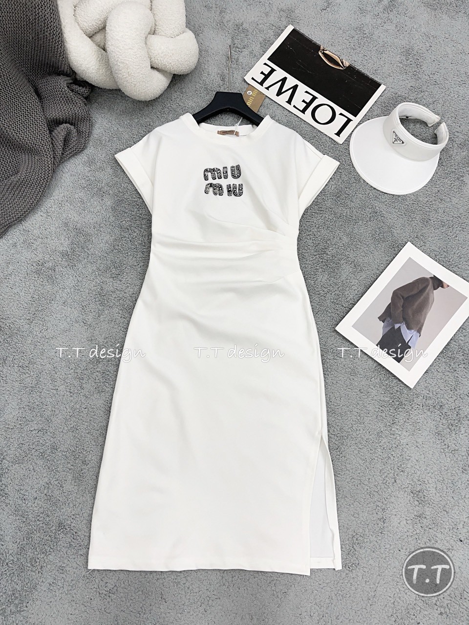 Váy dúm eo đính đá chữ miumiu
