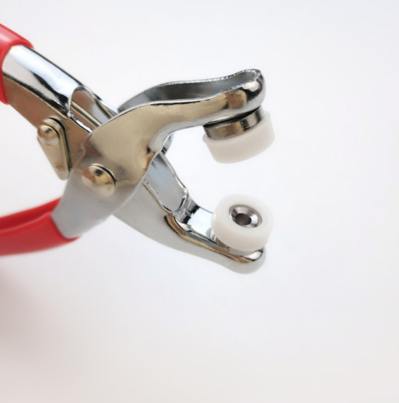 Kềm bấm cúc sắt - Kìm bấm cúc vành siêu tiện dụng tặng kèm 10 cúc sắt