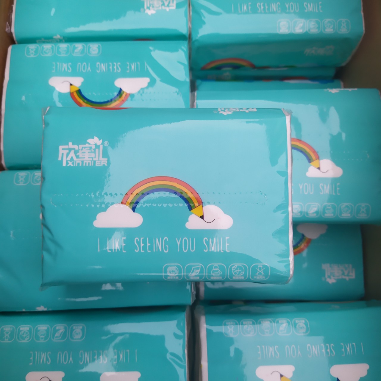 Giấy ăn cầu vồng cao cấp 30 gói 1 thùng