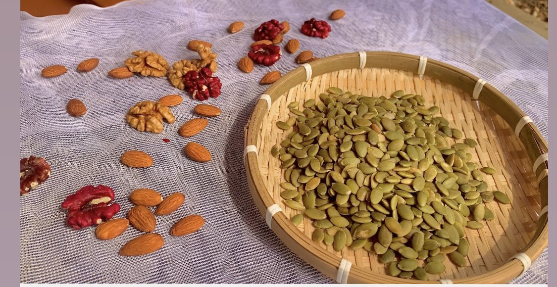 Nhân hạt bí xanh Ấn Độ (đã tách vỏ) hũ 250gr-500gr