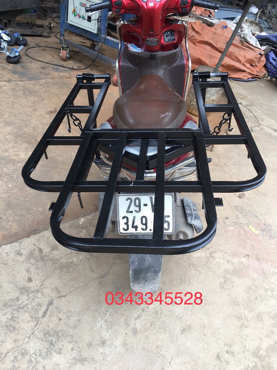 Giá chở hàng, baga xe máy đa năng có thể mở cốp đổ xăng không cần tháo giá rẻ - tặng 2 dây chằng