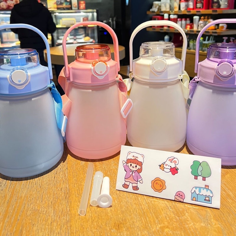 Bình Nhựa 2 Màu 1000ML + Dây Đeo + Ticker