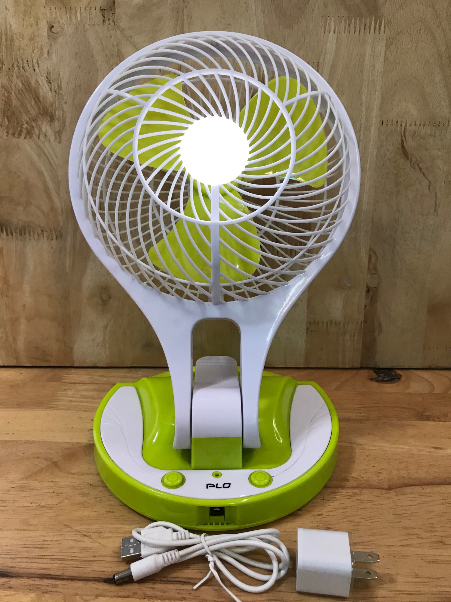 Quạt Tích Điện có đèn Led
