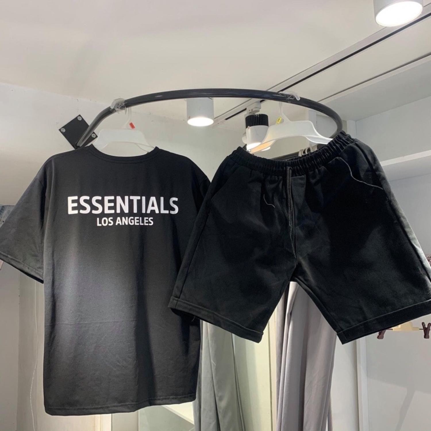 Bộ đùi nam essentials in 2 mặt mặc hè