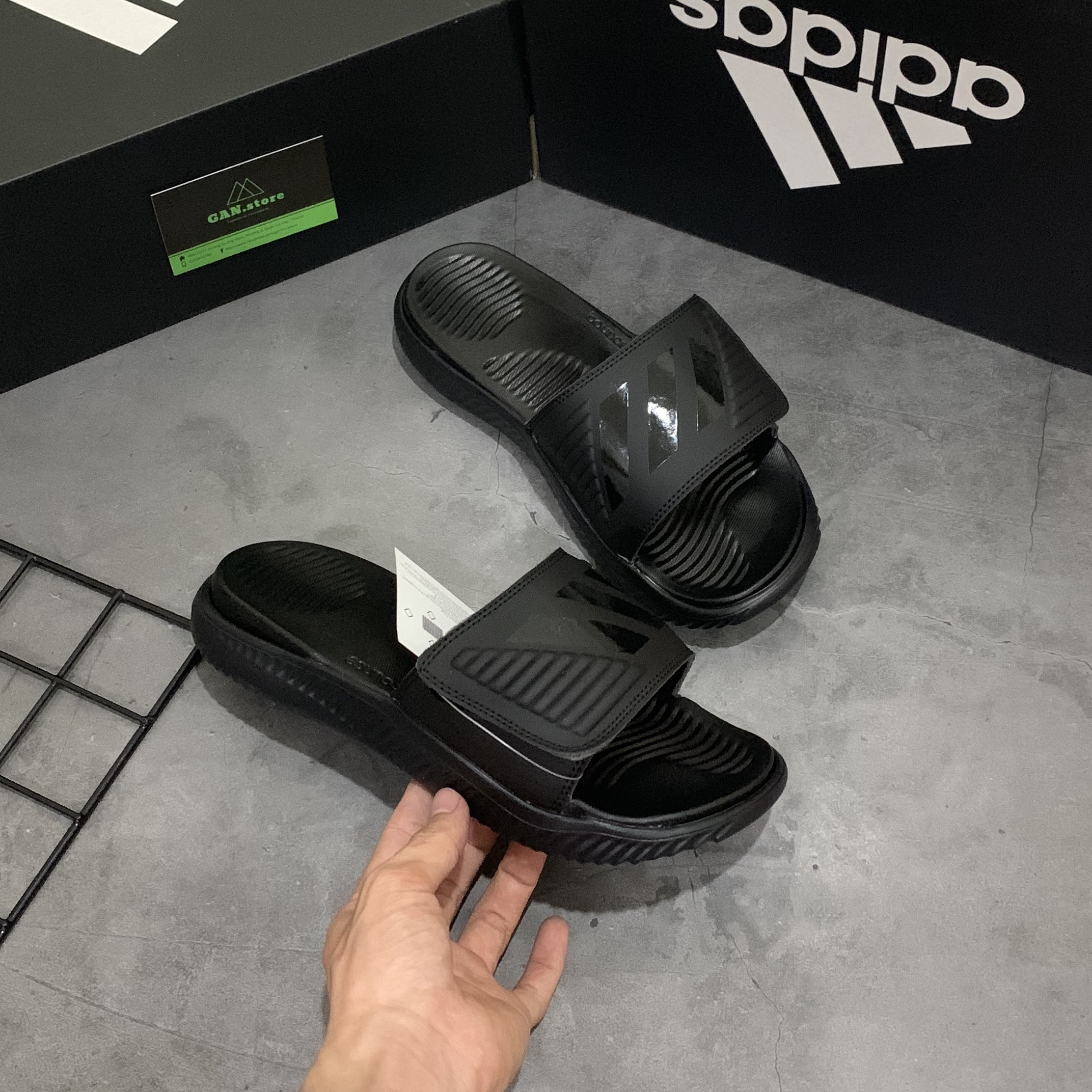 DÉP ADIDAS ALPHABOUNCE ĐEN FULL - FULLBOX TEM TAG - HCM