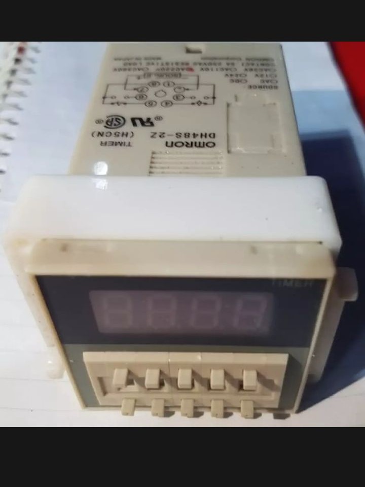Rơle thời gian (Timer) Omron DH48S-S (Kèm đế)