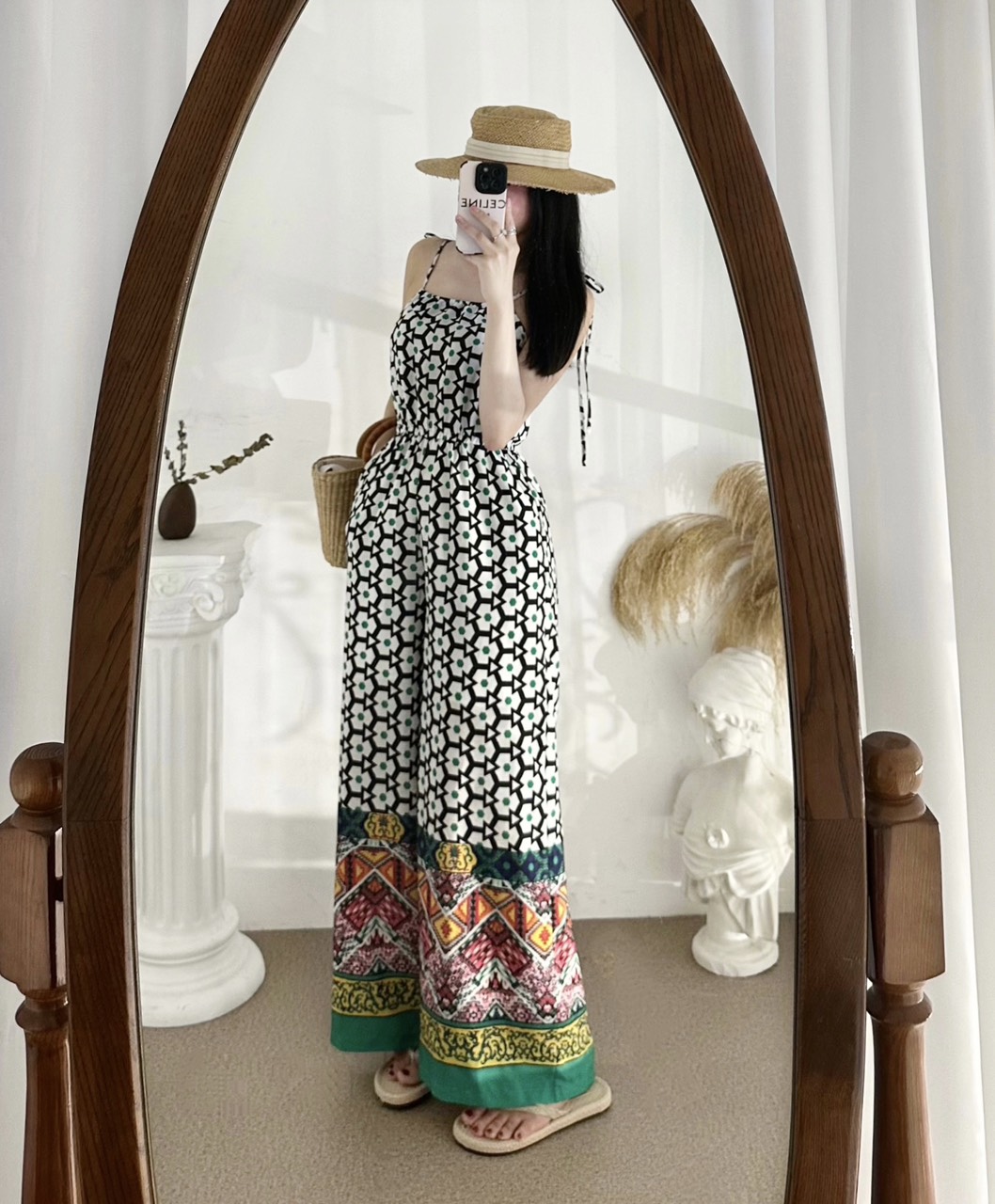 Jumpsuit 2 dây lụa họa tiết