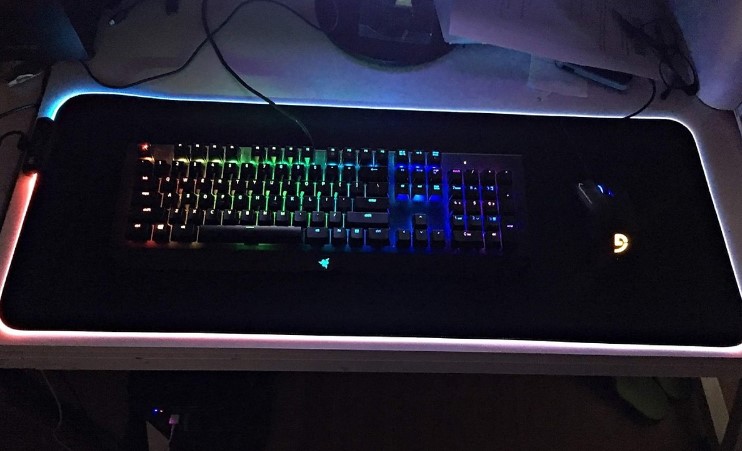 Miếng Lót Chuột Gaming RGB Cỡ Lớn (80 x 30 cm)