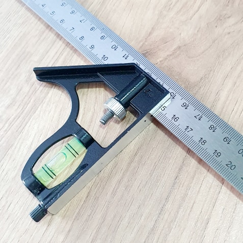 Thước Đo Góc 90 Độ Có Ống Thủy Dài 30cm