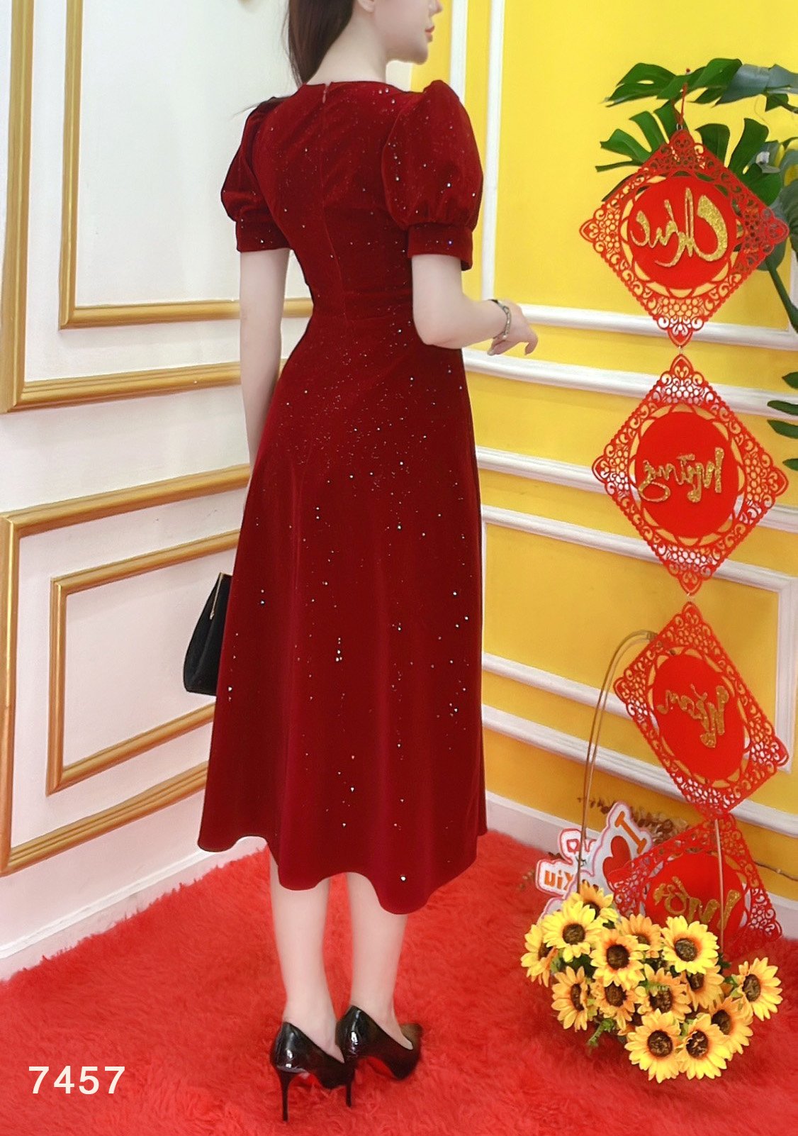 Đầm EMY EM7457 Xoè Đỏ Nhung