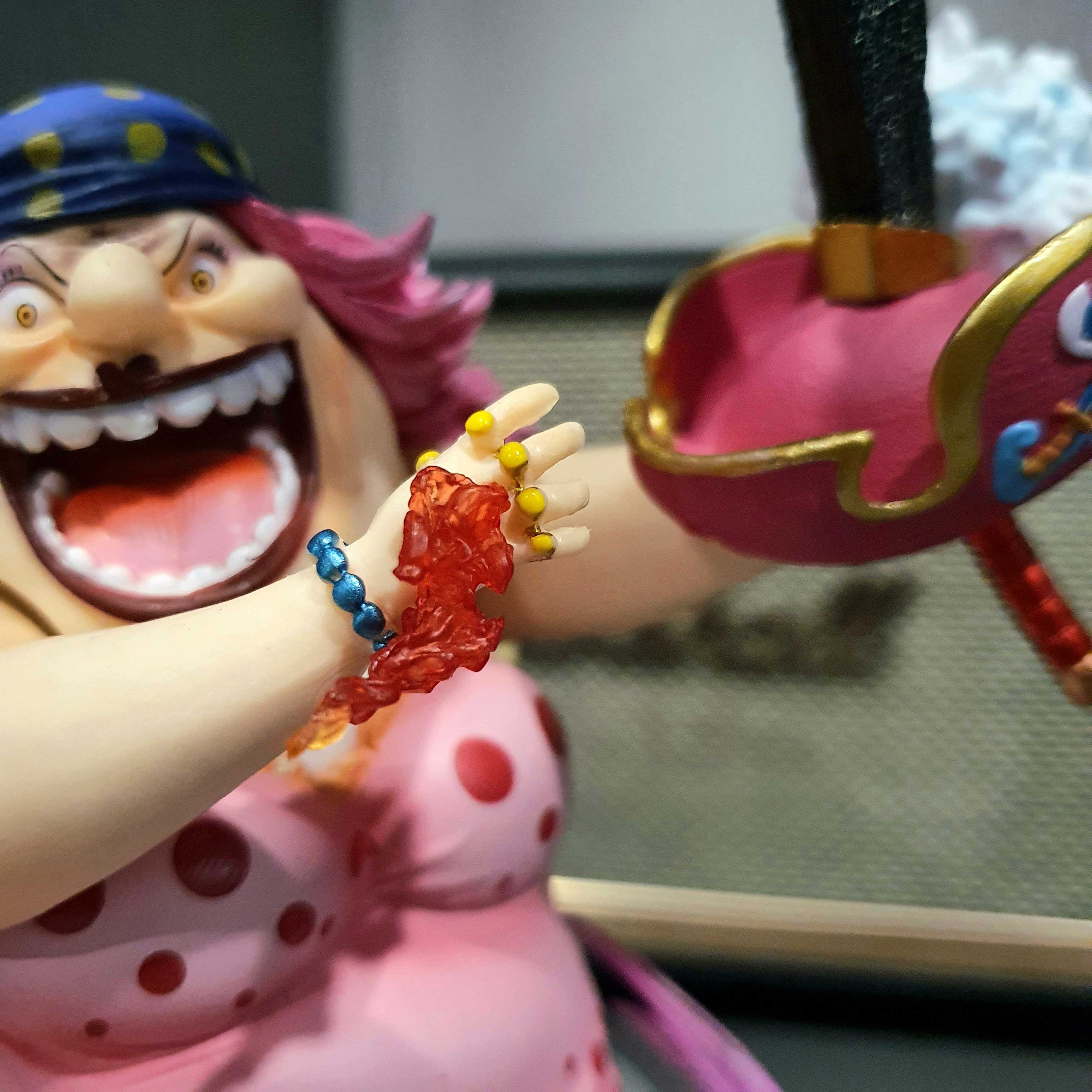 Mô hình Big Mom 28 cm - One Piece