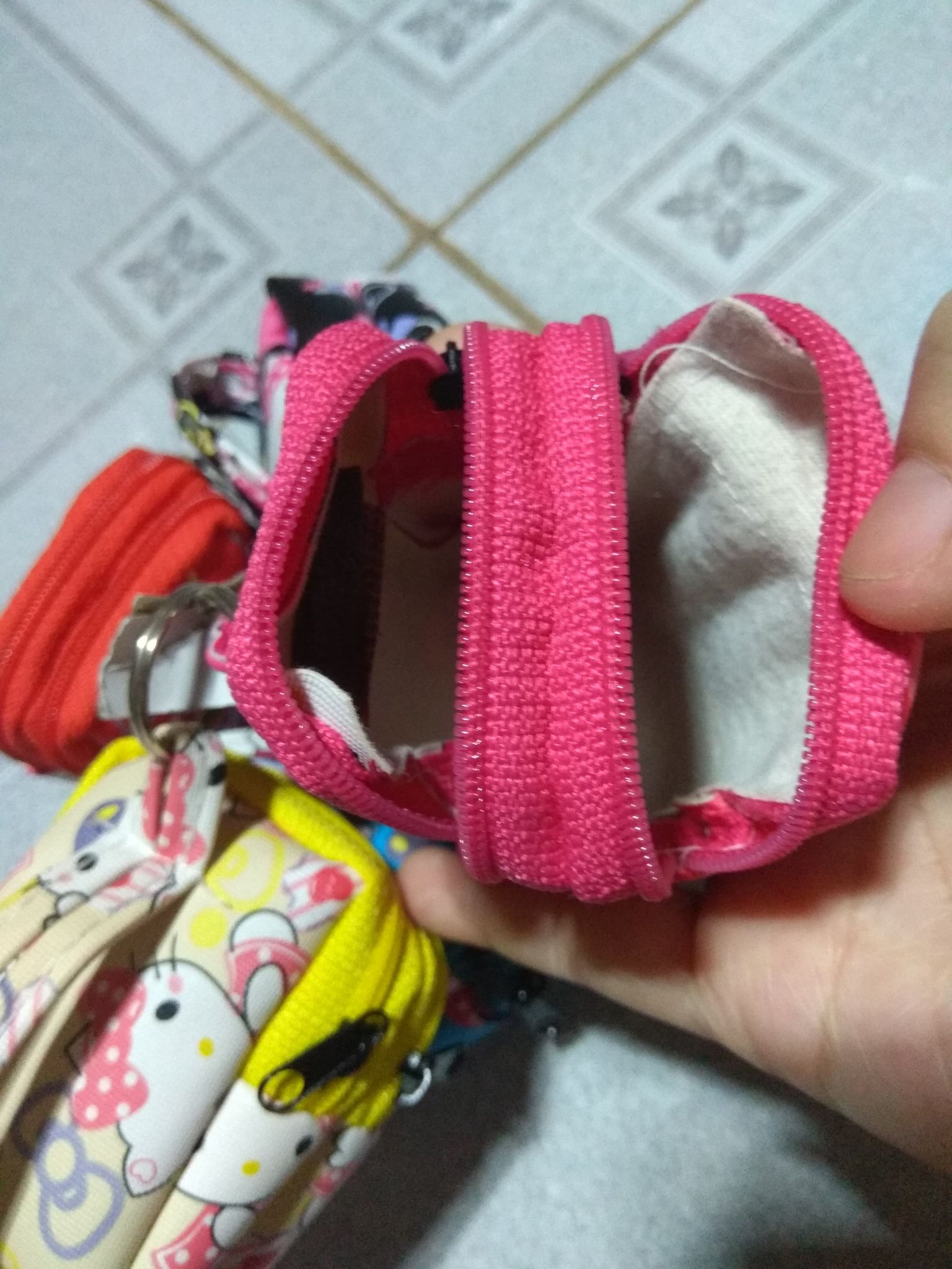 Móc khóa ( Set 2 cái)  hình hoạt hình nhiều màu sắc dể thương