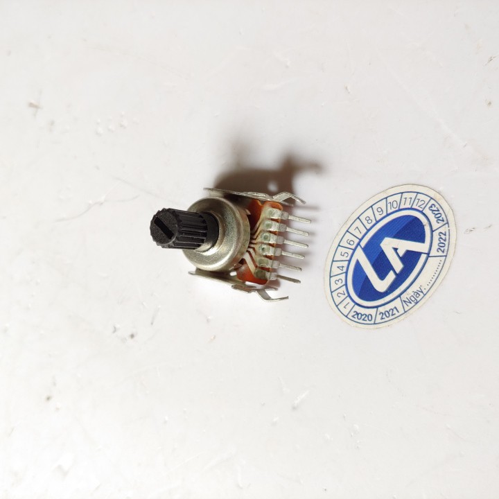 Chiết áp vang số chiết áp vang cơ mixer bãi
