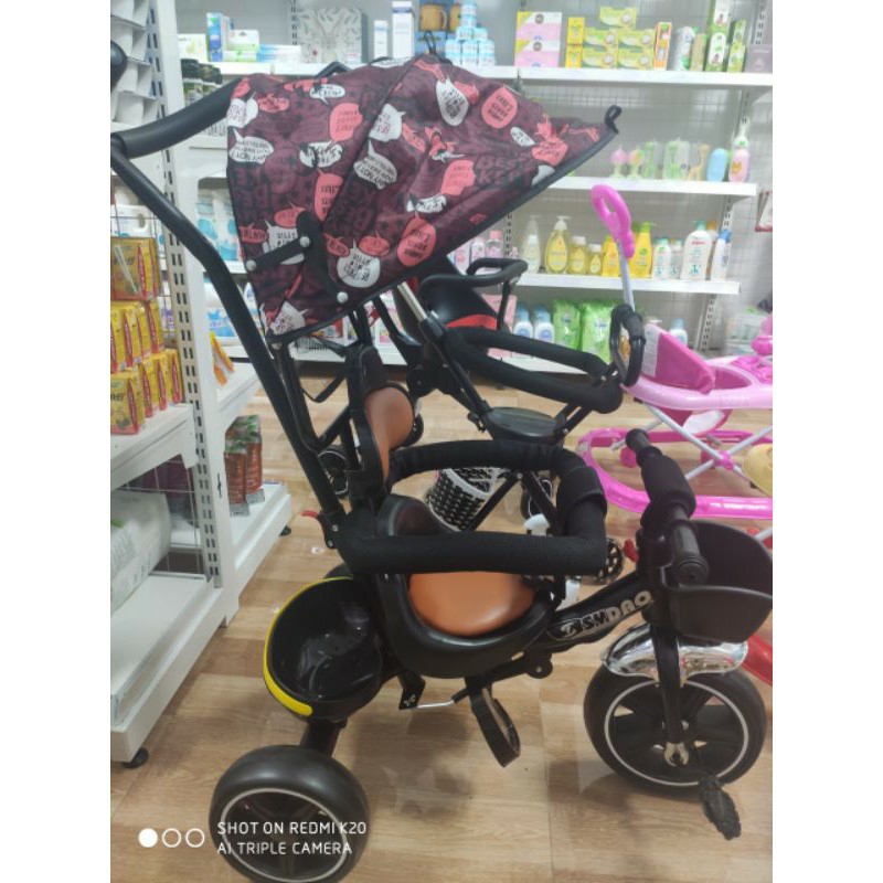 Xe đạp 3 bánh có mái che và tay đẩy
