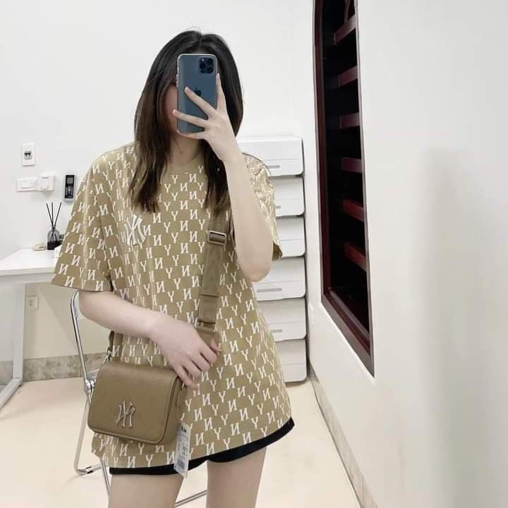 Áo thun chữ unisex