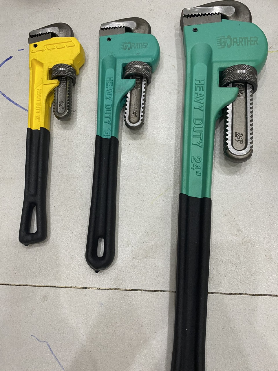 Kìm nước,mỏ lết răng cá sấu 12'inh,14",18",24" siêu bền, chắc chắn