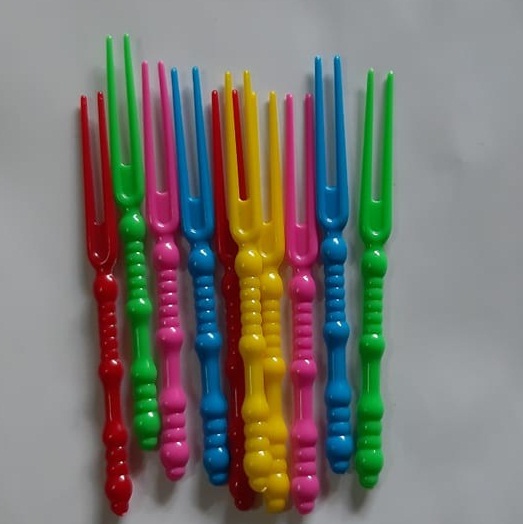 [HCM]100 Cái Nĩa Nhựa Ăn Trái Cây -Tiện Lợi