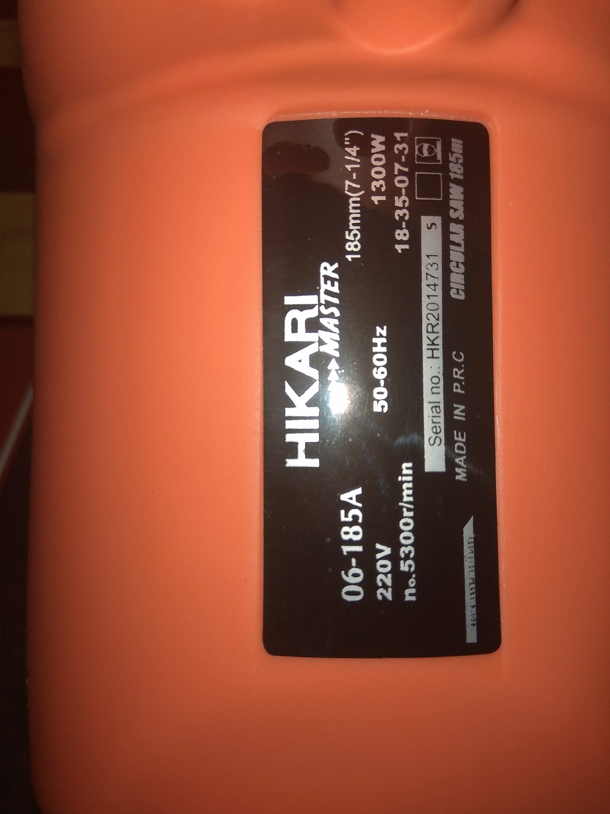 Máy cưa gỗ Hikari 06-185A madein Thái lan Màu đỏ