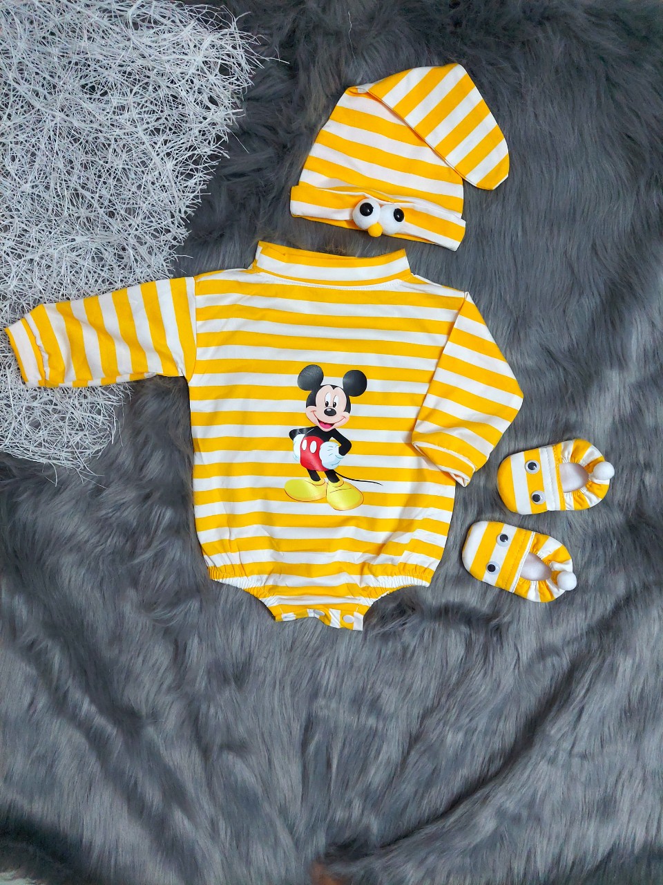 [HCM]SÉT BODY 3 MÓN BÉ TRAI SỌC MICKEY VÀNG